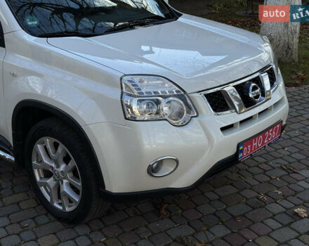 Ниссан ИксТрейл 2013 в Тячеве на Automoto.ua Белый Ниссан ИксТрейл, объемом двигателя 2 л и пробегом 261 тыс. км за 11900 $, фото 11 на Automoto.ua