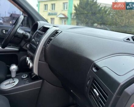 Белый Ниссан ИксТрейл, объемом двигателя 2 л и пробегом 170 тыс. км за 10450 $, фото 41 на Automoto.ua