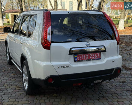 Ниссан ИксТрейл 2013 в Тячеве на Automoto.ua Белый Ниссан ИксТрейл, объемом двигателя 2 л и пробегом 261 тыс. км за 11900 $, фото 14 на Automoto.ua