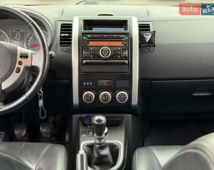 Белый Ниссан ИксТрейл, объемом двигателя 2 л и пробегом 240 тыс. км за 11000 $, фото 40 на Automoto.ua