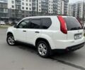 Белый Ниссан ИксТрейл, объемом двигателя 2 л и пробегом 275 тыс. км за 10333 $, фото 3 на Automoto.ua