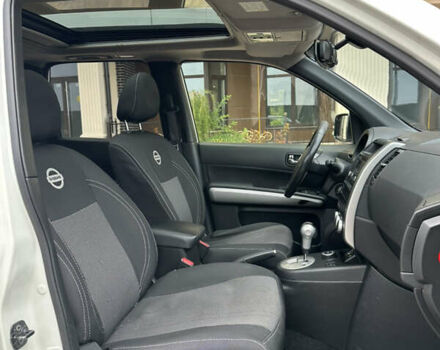 Белый Ниссан ИксТрейл, объемом двигателя 2 л и пробегом 312 тыс. км за 9999 $, фото 40 на Automoto.ua