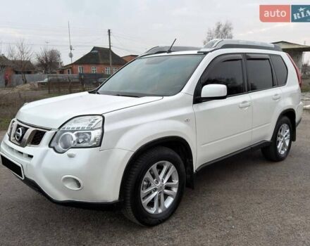 Белый Ниссан ИксТрейл, объемом двигателя 2 л и пробегом 170 тыс. км за 10450 $, фото 3 на Automoto.ua