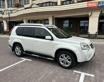 Белый Ниссан ИксТрейл, объемом двигателя 2 л и пробегом 312 тыс. км за 9999 $, фото 16 на Automoto.ua