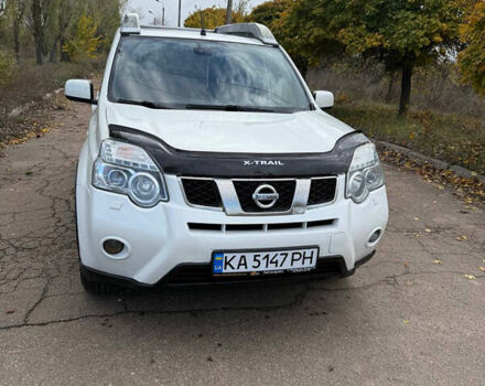 Ниссан ИксТрейл 2013 в Киеве на Automoto.ua Белый Ниссан ИксТрейл, объемом двигателя 2 л и пробегом 310 тыс. км за 11555 $, фото 1 на Automoto.ua
