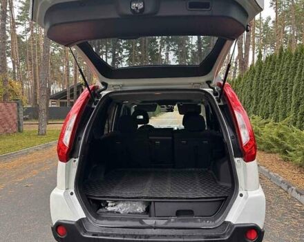 Ниссан ИксТрейл 2013 в Киеве на Automoto.ua Белый Ниссан ИксТрейл, объемом двигателя 2 л и пробегом 235 тыс. км за 13500 $, фото 5 на Automoto.ua