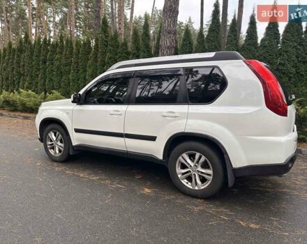 Ниссан ИксТрейл 2013 в Киеве на Automoto.ua Белый Ниссан ИксТрейл, объемом двигателя 2 л и пробегом 235 тыс. км за 13500 $, фото 4 на Automoto.ua