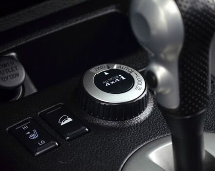 Белый Ниссан ИксТрейл, объемом двигателя 2 л и пробегом 122 тыс. км за 13800 $, фото 20 на Automoto.ua