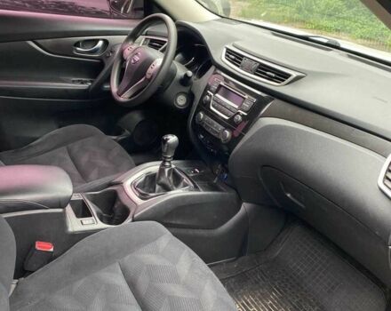 Белый Ниссан ИксТрейл, объемом двигателя 2.5 л и пробегом 200 тыс. км за 14200 $, фото 9 на Automoto.ua