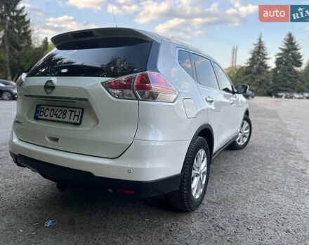 Белый Ниссан ИксТрейл, объемом двигателя 1.6 л и пробегом 129 тыс. км за 14200 $, фото 5 на Automoto.ua