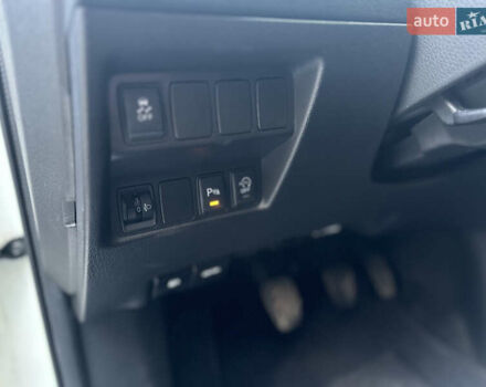 Белый Ниссан ИксТрейл, объемом двигателя 1.6 л и пробегом 129 тыс. км за 14200 $, фото 9 на Automoto.ua