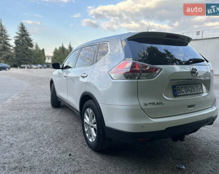 Белый Ниссан ИксТрейл, объемом двигателя 1.6 л и пробегом 129 тыс. км за 14200 $, фото 4 на Automoto.ua