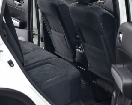 Белый Ниссан ИксТрейл, объемом двигателя 2 л и пробегом 122 тыс. км за 319 $, фото 9 на Automoto.ua