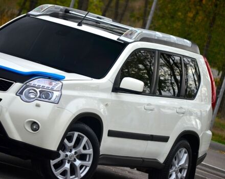 Белый Ниссан ИксТрейл, объемом двигателя 2 л и пробегом 122 тыс. км за 319 $, фото 7 на Automoto.ua