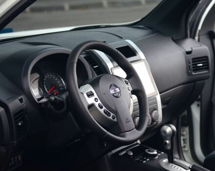 Белый Ниссан ИксТрейл, объемом двигателя 2 л и пробегом 122 тыс. км за 13800 $, фото 18 на Automoto.ua