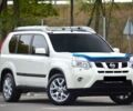 Белый Ниссан ИксТрейл, объемом двигателя 2 л и пробегом 122 тыс. км за 13800 $, фото 1 на Automoto.ua