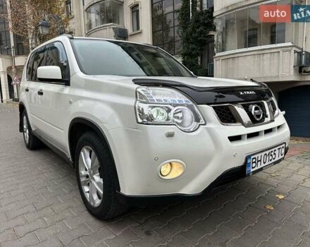Білий Ніссан ІксТрейл, об'ємом двигуна 2 л та пробігом 147 тис. км за 12500 $, фото 1 на Automoto.ua