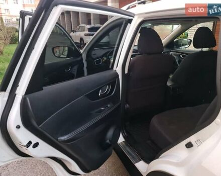 Білий Ніссан ІксТрейл, об'ємом двигуна 2 л та пробігом 53 тис. км за 16200 $, фото 13 на Automoto.ua