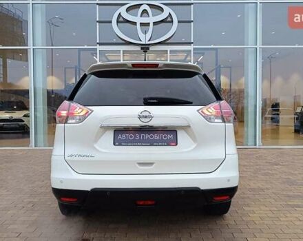 Белый Ниссан ИксТрейл, объемом двигателя 2 л и пробегом 127 тыс. км за 14953 $, фото 3 на Automoto.ua