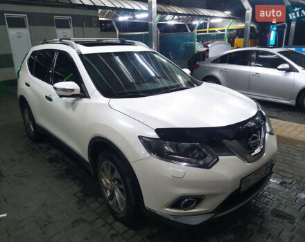 Белый Ниссан ИксТрейл, объемом двигателя 1.6 л и пробегом 250 тыс. км за 16000 $, фото 6 на Automoto.ua