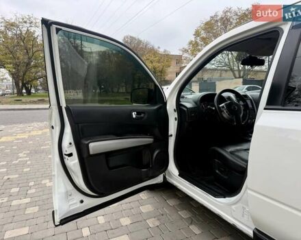 Білий Ніссан ІксТрейл, об'ємом двигуна 2 л та пробігом 147 тис. км за 9999 $, фото 34 на Automoto.ua