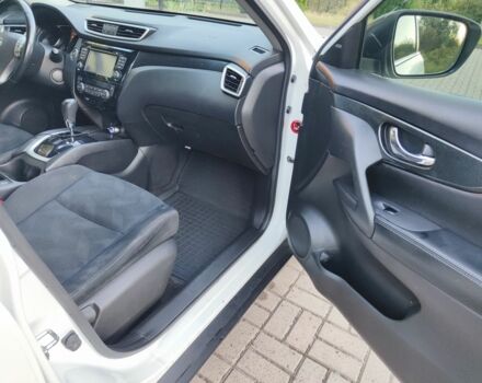 Белый Ниссан ИксТрейл, объемом двигателя 1.6 л и пробегом 176 тыс. км за 14400 $, фото 12 на Automoto.ua