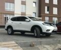 Белый Ниссан ИксТрейл, объемом двигателя 1.6 л и пробегом 300 тыс. км за 11000 $, фото 2 на Automoto.ua