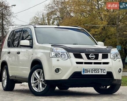 Білий Ніссан ІксТрейл, об'ємом двигуна 2 л та пробігом 147 тис. км за 9999 $, фото 3 на Automoto.ua