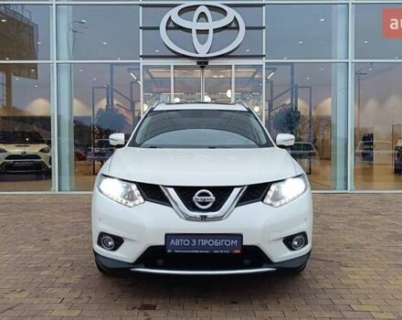 Белый Ниссан ИксТрейл, объемом двигателя 2 л и пробегом 127 тыс. км за 14953 $, фото 4 на Automoto.ua