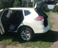 Белый Ниссан ИксТрейл, объемом двигателя 1.6 л и пробегом 300 тыс. км за 11000 $, фото 1 на Automoto.ua