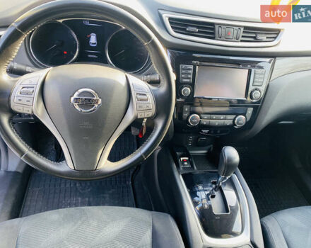 Белый Ниссан ИксТрейл, объемом двигателя 1.6 л и пробегом 190 тыс. км за 15500 $, фото 5 на Automoto.ua