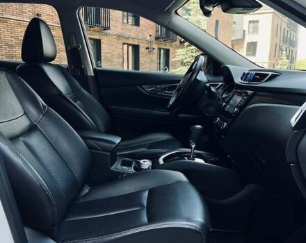 Белый Ниссан ИксТрейл, объемом двигателя 1.6 л и пробегом 154 тыс. км за 16500 $, фото 28 на Automoto.ua