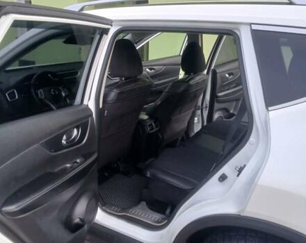 Белый Ниссан ИксТрейл, объемом двигателя 1.6 л и пробегом 258 тыс. км за 15300 $, фото 11 на Automoto.ua