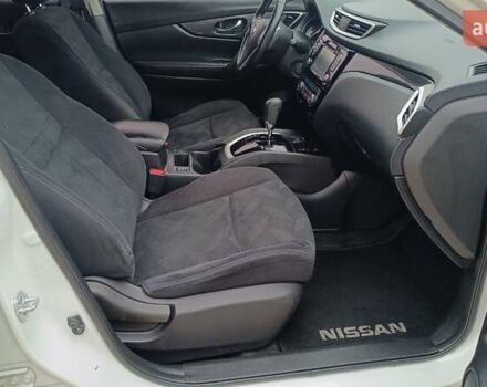 Белый Ниссан ИксТрейл, объемом двигателя 2 л и пробегом 127 тыс. км за 14953 $, фото 5 на Automoto.ua