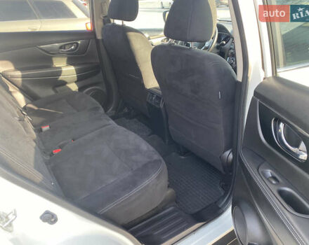 Белый Ниссан ИксТрейл, объемом двигателя 1.6 л и пробегом 190 тыс. км за 15500 $, фото 9 на Automoto.ua