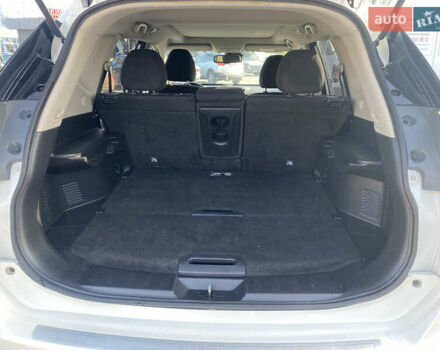 Белый Ниссан ИксТрейл, объемом двигателя 1.6 л и пробегом 190 тыс. км за 15500 $, фото 13 на Automoto.ua