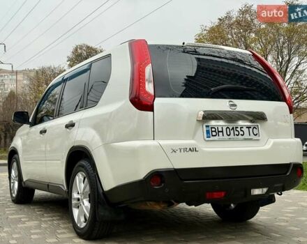 Білий Ніссан ІксТрейл, об'ємом двигуна 2 л та пробігом 147 тис. км за 9999 $, фото 10 на Automoto.ua