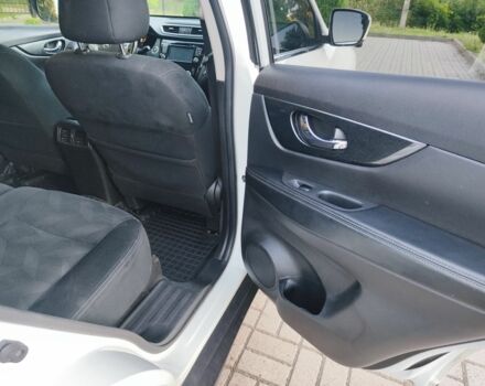 Белый Ниссан ИксТрейл, объемом двигателя 1.6 л и пробегом 176 тыс. км за 14400 $, фото 11 на Automoto.ua