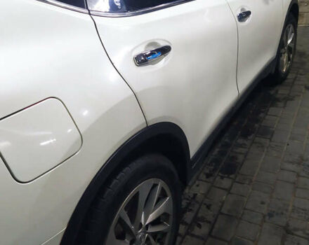 Белый Ниссан ИксТрейл, объемом двигателя 1.6 л и пробегом 250 тыс. км за 16000 $, фото 8 на Automoto.ua