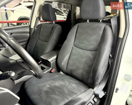 Белый Ниссан ИксТрейл, объемом двигателя 1.6 л и пробегом 122 тыс. км за 17900 $, фото 16 на Automoto.ua