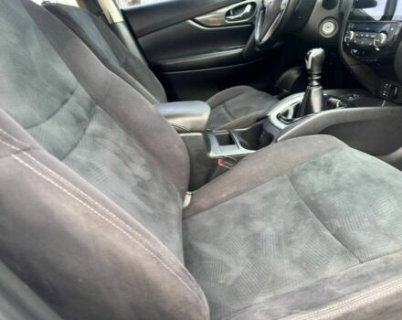 Белый Ниссан ИксТрейл, объемом двигателя 1.6 л и пробегом 137 тыс. км за 12999 $, фото 7 на Automoto.ua