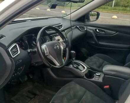 Белый Ниссан ИксТрейл, объемом двигателя 2 л и пробегом 197 тыс. км за 19950 $, фото 1 на Automoto.ua