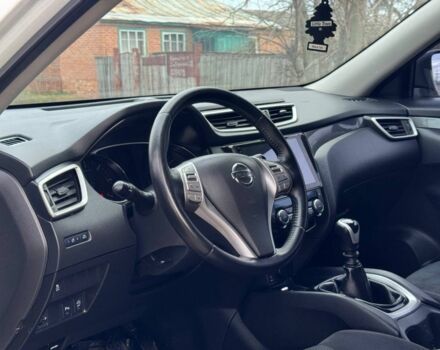 Белый Ниссан ИксТрейл, объемом двигателя 1.6 л и пробегом 137 тыс. км за 12999 $, фото 5 на Automoto.ua