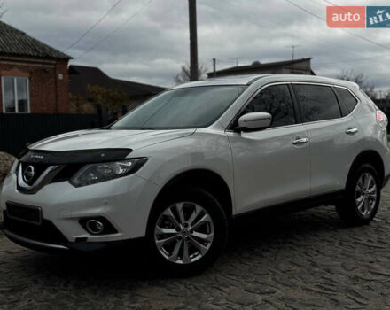 Белый Ниссан ИксТрейл, объемом двигателя 1.6 л и пробегом 137 тыс. км за 12999 $, фото 2 на Automoto.ua