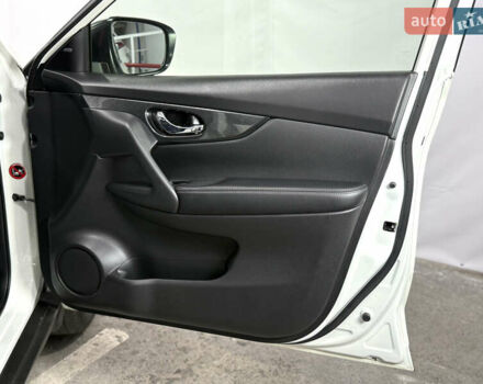 Белый Ниссан ИксТрейл, объемом двигателя 1.6 л и пробегом 122 тыс. км за 17900 $, фото 21 на Automoto.ua