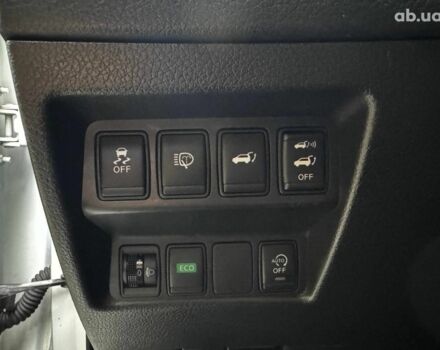 Белый Ниссан ИксТрейл, объемом двигателя 1.6 л и пробегом 222 тыс. км за 16340 $, фото 13 на Automoto.ua