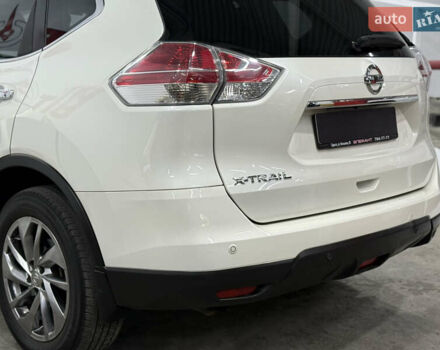 Белый Ниссан ИксТрейл, объемом двигателя 1.6 л и пробегом 122 тыс. км за 17900 $, фото 10 на Automoto.ua