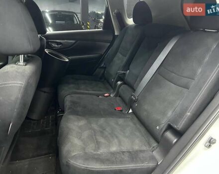 Белый Ниссан ИксТрейл, объемом двигателя 2 л и пробегом 203 тыс. км за 20500 $, фото 17 на Automoto.ua