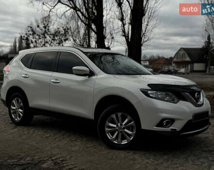 Белый Ниссан ИксТрейл, объемом двигателя 1.6 л и пробегом 137 тыс. км за 12999 $, фото 1 на Automoto.ua