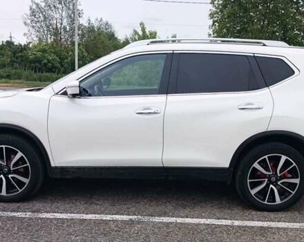 Белый Ниссан ИксТрейл, объемом двигателя 2 л и пробегом 197 тыс. км за 19950 $, фото 6 на Automoto.ua